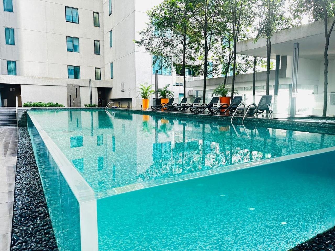 Summer Klcc By Purple Orchid * Kuala Lumpur